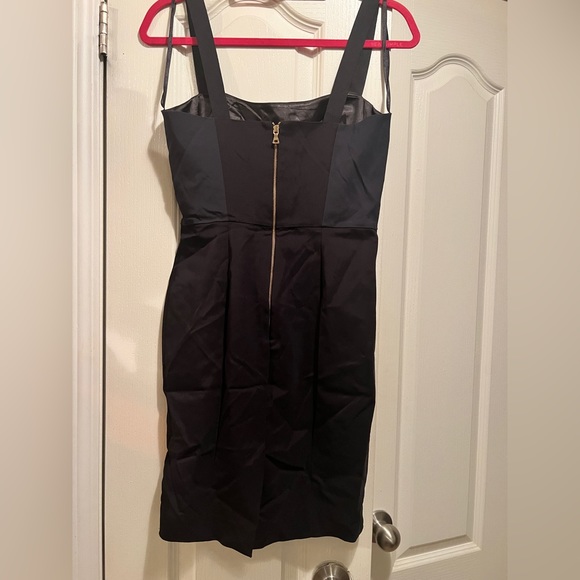 French Connection new without tags navy & black dress - Size 4 - Picture 2 of 8